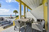 Just Beachy - 5 Bedroom 5 Bathroom Beach Front Home! Sleeps 20 Home