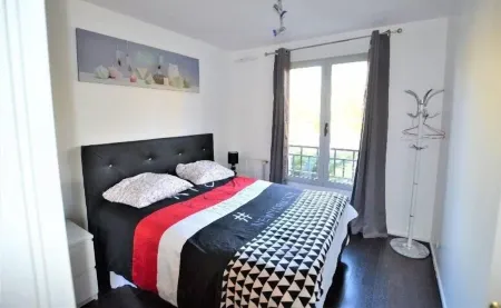 Avenue de Général de Gaulle Guesthouse Отели в г. Феррьер-ан-Бри