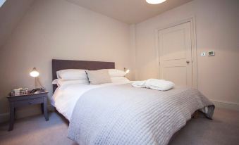 Stylish Wood Street Apartment