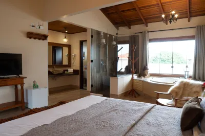 Pousada Lua Clara Hotels near Capital da Chapada dos Veadeiros