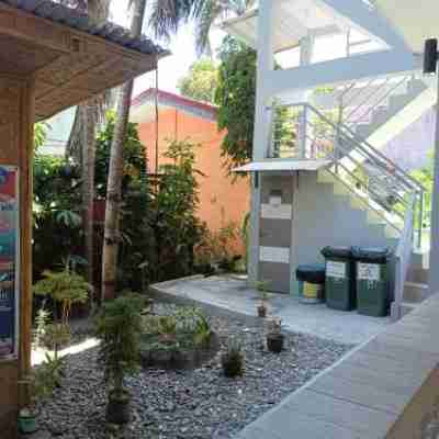 The Blue Pagong Hotel Exterior