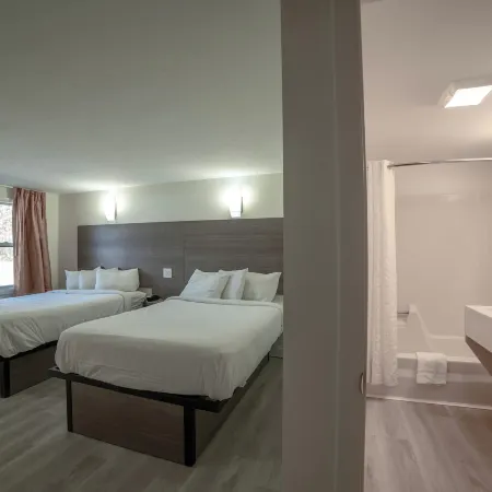 Viking Shores Motor Inn Отели в г. Истам