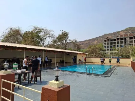 BapuJi Ni Wadi Отели в г. Хариграм