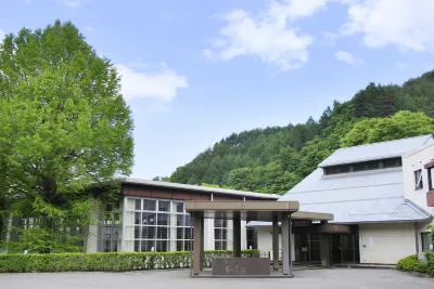 Kasuga No Mori Hoteles en Saku