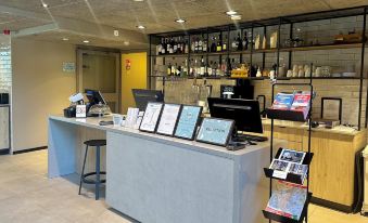 Pilot Express Airport Hotel