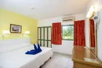 Plum Tree Club Hotels near Brighton Beach