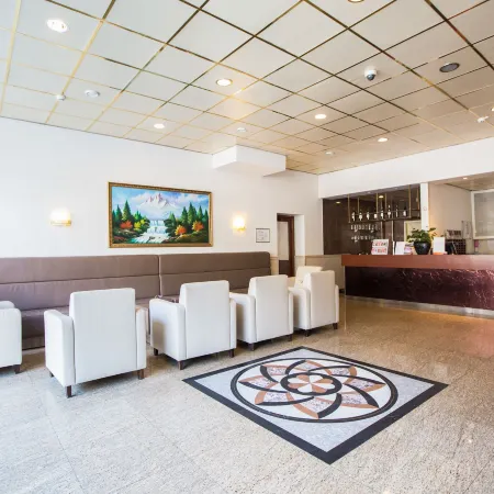 OZO Hotels Cordial Amsterdam Отели рядом с достопримечательностью «Улица Калверстрат»
