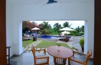 Getaway Beach Resort Kovalam - Rooftop Pools