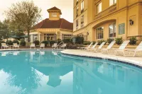 La Quinta Inn & Suites by Wyndham Atlanta Ballpark/Galleria Hotels in Smyrna