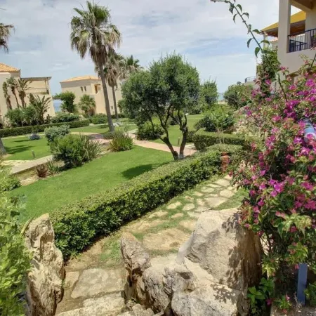 Villa Elias 1BR Upper Apt with Pool