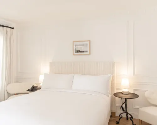 Cara Hotels near Death Museum
