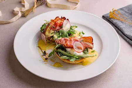 Grand View Hotel & Suites Copou Отели рядом с достопримечательностью «Botanic Garden»