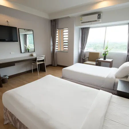 SinKiat Buri Hotel