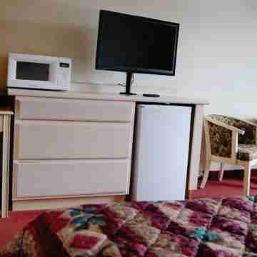 Meadow Court Inn - Ithaca Rooms