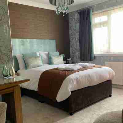 Ramsey House - Luxury Licensed B&B - Parking and Guest Lounge Rooms