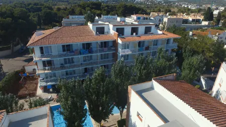 Apartamentos Sunway Amapola Отели в г. Сан-Пере-де-Рибес