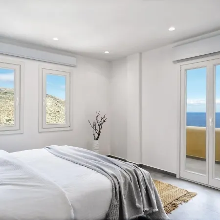 Avaton Folegandros