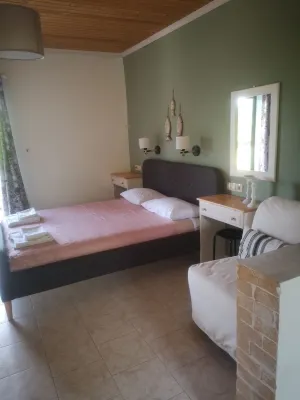 Achillion b&b Hotels near Βάρκα Beach Bar