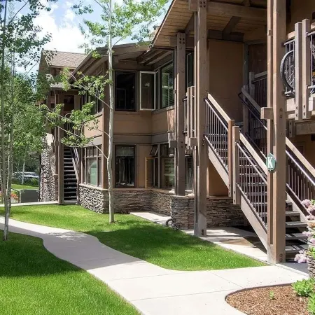 Aspenwood by Snowmass Vacations Отели в г. Сноумасс Виллидж