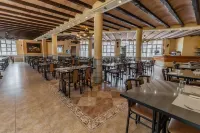 Hostal Restaurante La Buena Villa by Vivere Stays - Desayuno