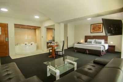 Epiqus Hotel Hotels near Trap Lima