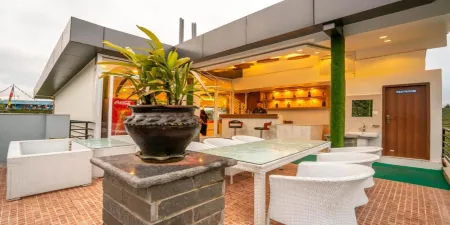 MeroStay 025 Atithi Satkar Отели рядом с достопримечательностью «Nagarkot Waterfall»