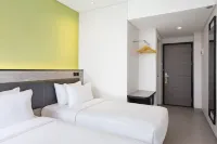 Amaris Hotel Kalimalang - 2-Star