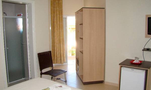 Hotel Rosa da Ilha Guaruja - 80m do Mar, 02 Piscinas