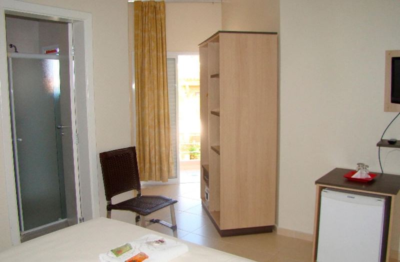 Hotel Rosa da Ilha Guaruja - 80m do Mar, 02 Piscinas