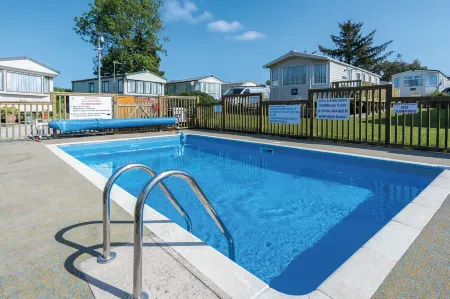 The Studio - 1 Bedroom Cabin - Amroth