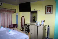 Quality Inn Suites, Guyana Hotels in Schoonord