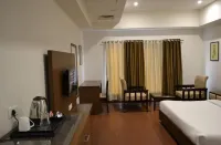Royal Palm Resort Hotels in Hisar