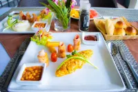 VKirirom Pine Resort - breakfast