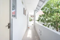 Pas Residence Hotels in Kalawat