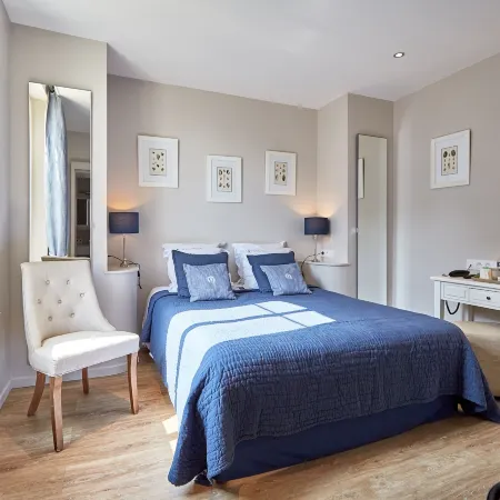 Les Villas d'Arromanches, Teritoria