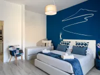 Les Suites des Tout le Monde Hotels near Piazza Lauro