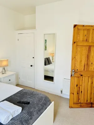 18 Horner Street Hotels in Clifton Without