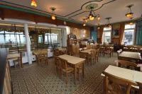 Hôtel de Calais - petit déjeuner