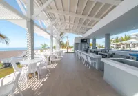 Oceana Resort & Conventions - ที่มีบาร์