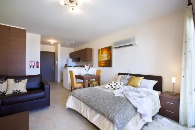 Chloraka Terrace Apartments Hotel dekat St George Beach