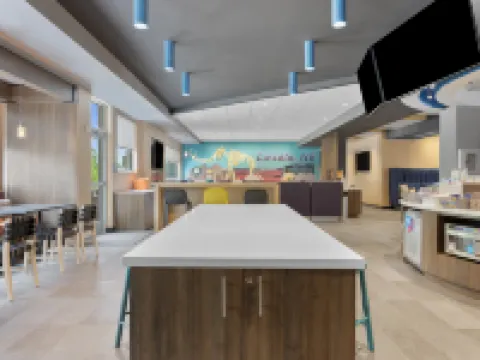 Tru by Hilton Lincoln East Hotels in Lincoln