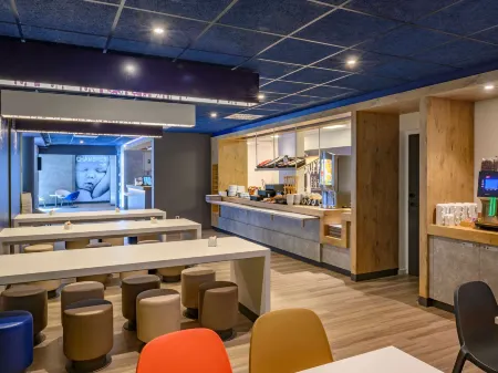 Ibis Budget Saint-Étienne Centre Gare Châteaucreux Отели в г. Л'Орм