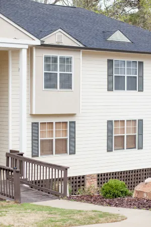 Stylish Condo with Scenic Views and Modern Amenities - Tranquil Escape