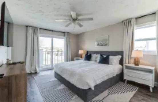 Balcony with Ocean Views and Fully Equipped Kitchen - Charming Coastal Retreat