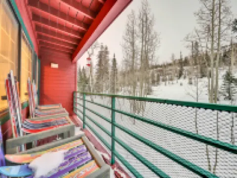 Exclusive Clubhouse and Indoor Spa - Stunning Ski-in/Out Retreat