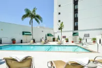 Holiday Inn la Mirada – Buena Park Hôtels à : La Mirada