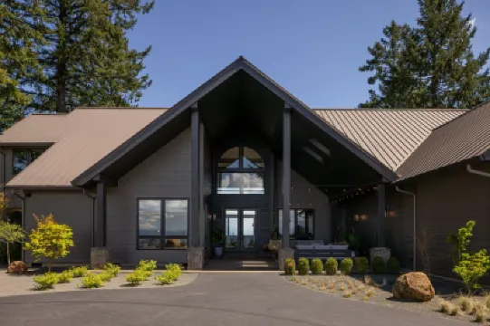 Escape to Wine Country, Luxurious Getaway Awaits! Hotels in 