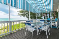 Beach Views and Large Covered Deck - Stunning Coastal Retreat