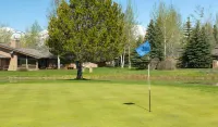 Golf Creek 16