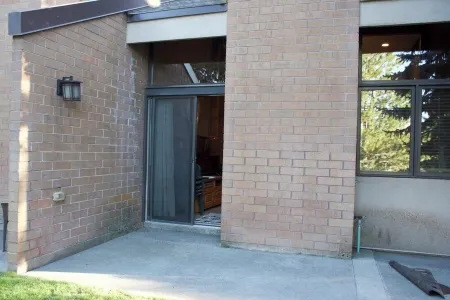 Cozy Mountain Retreat: Condo Just Minutes from Park City Mountain Resort